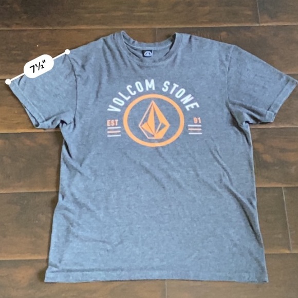 Volcom T-Shirt - Picture 4 of 6